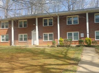 106 Terrace Ct, Johnson City, TN 37601