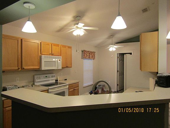 4th image of 818 Macon Dr