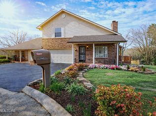 1144 N Rachaels Cir, Maryville, TN 37804