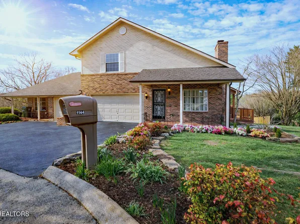 1144 N Rachaels Cir, Maryville, TN 37804