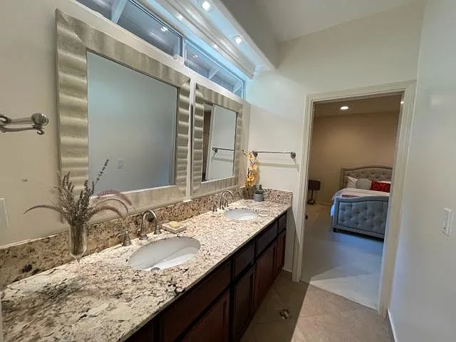 811 Fox Glen Pl — Photo 14