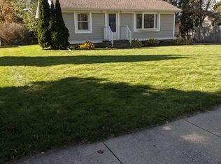 319 Merton Ave, Hartland, WI 53029