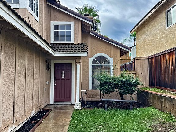 2nd image of 2477 Norte Vista Dr