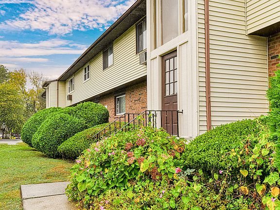 2nd image of 707 Parr Meadow Dr #7G