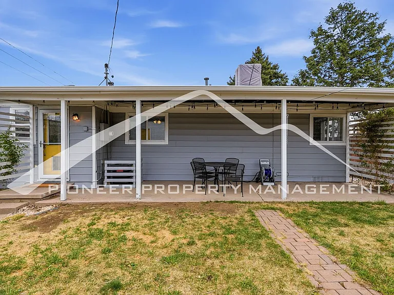 701 S Navajo St — Photo 24