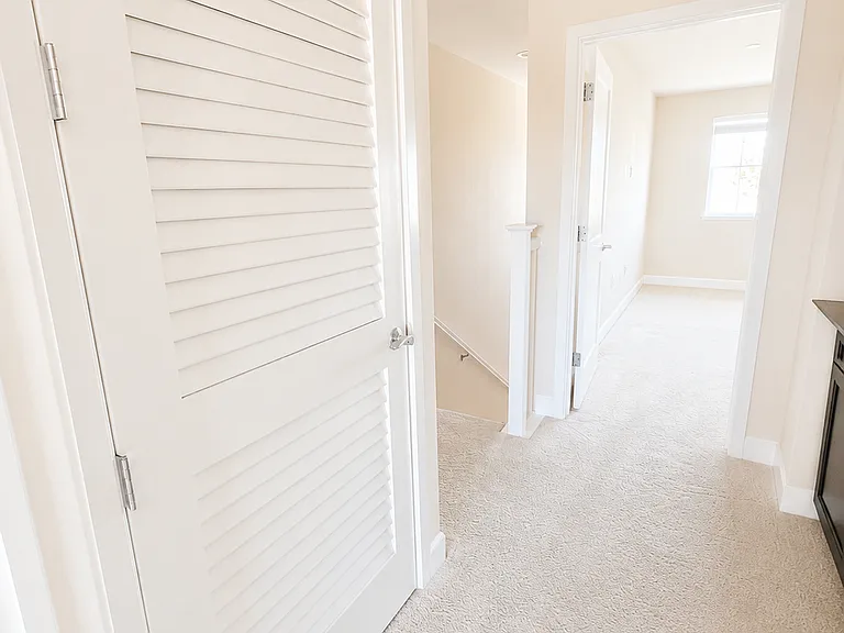 333 Basswood Cmn #9 — Photo 16
