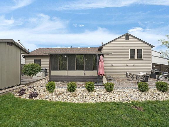 2nd image of 4347 Honeywood Ct