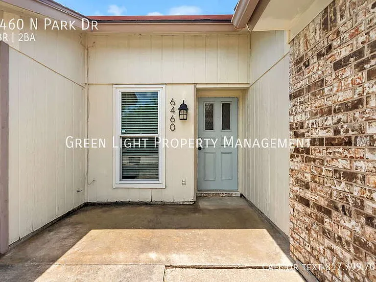 6460 N Park Dr — Photo 4