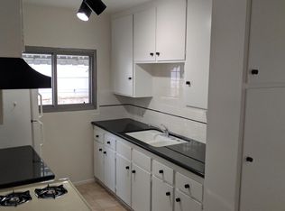 729 Huntley Dr APT 8, West Hollywood, CA 90069