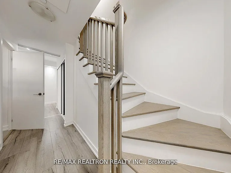 260 Finch Ave E #Townhouse 1 — Photo 20