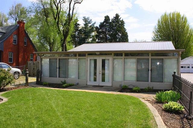 1st image of 3011 Lincoln Ave
