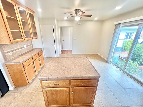 3rd image of 1710 Russell Way