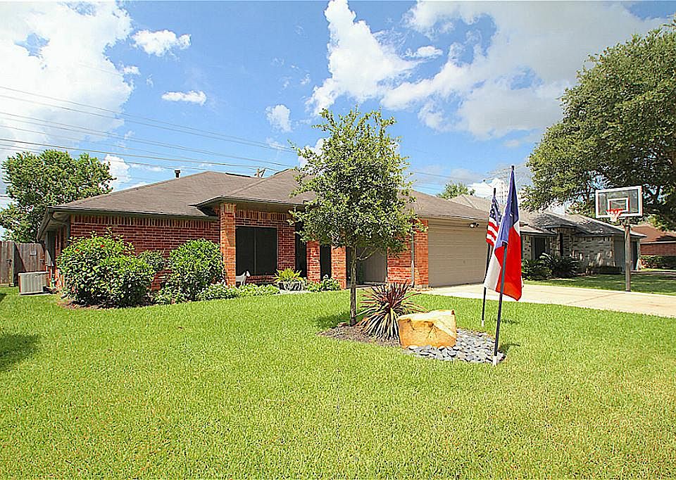 1st image of 2212 Aberdeen Dr
