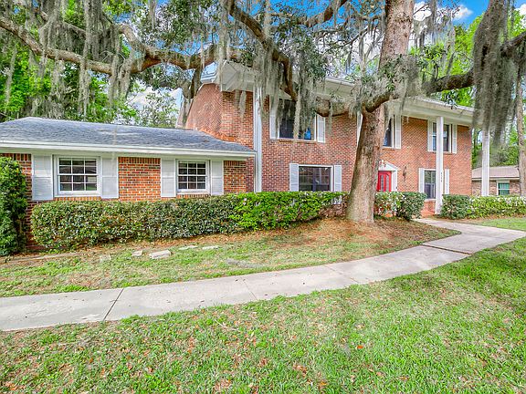 3rd image of 4134 Markin Dr W