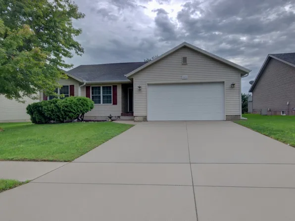 2215 W 59th St, Davenport, IA 52806