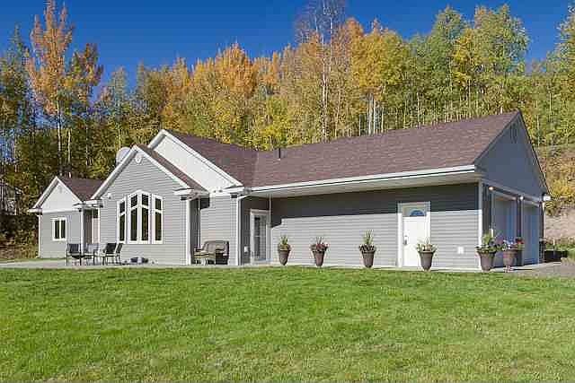 1st image of 215 Brighton Dr