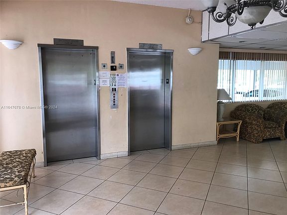 3rd image of 16710 NE 9th Ave APT 408