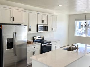 421 S Wood Stream Rd, American Fork, UT 84003