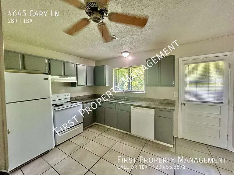 4645 Cary Ln — Photo 4