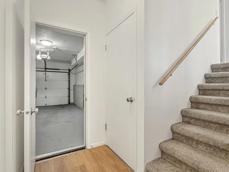1302 N Gammon Rd — Photo 15