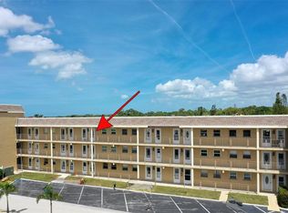 1 Boca Ciega Point Blvd APT 212, Saint Petersburg, FL 33708