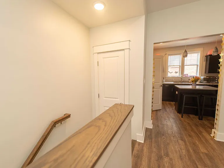 223 N Morton St — Photo 7