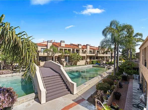 16580 Bordeaux Ln, Huntington Beach, CA 92649