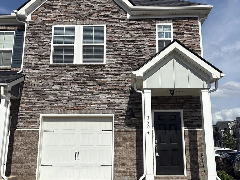 3304 Deerchase Cir — Photo 1