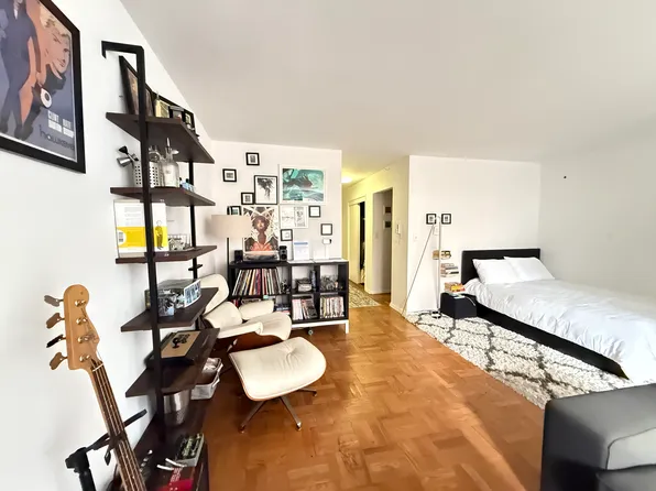 139 East 33rd Street image 6 of 16