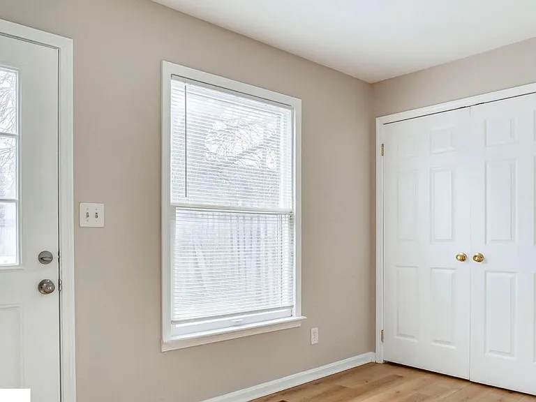 814 Franklin St — Photo 14