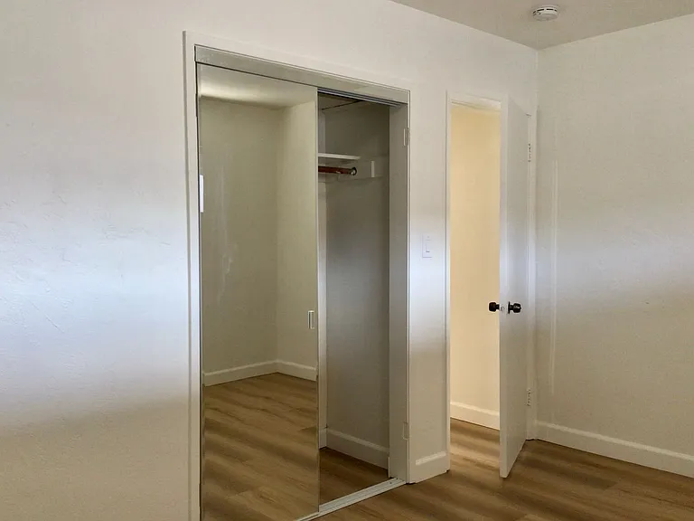 5836 Lauretta St — Photo 11