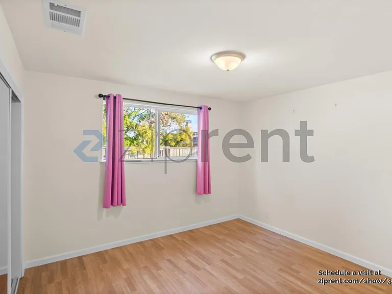 706 Santa Rosa St — Photo 10
