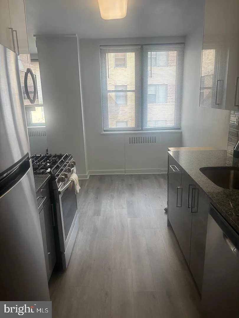 1 bed, 1.0 bath, 783 sqft, $1,800 — Photo 4