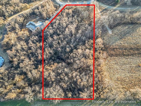 2nd image of 7 Mockingbird Ln