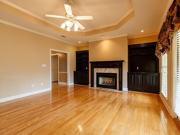5th image of 4415 Forest Valley Cir