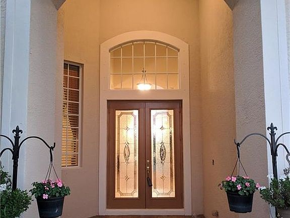 2nd image of 9069 Paseo De Valencia St
