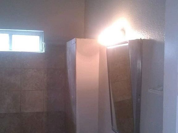 4th image of 120 Elsie Ave