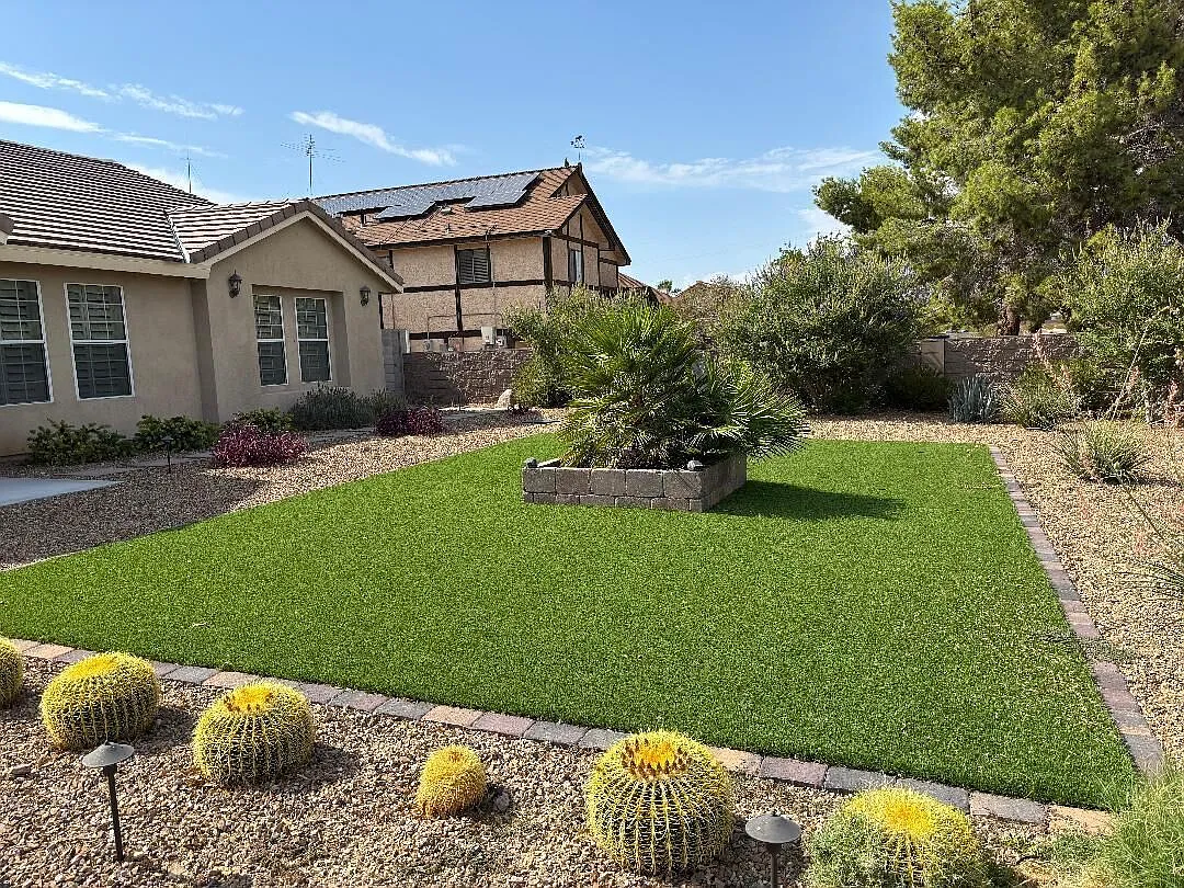 6 bed, 3.0 bath, 3752 sqft, $4,200 — Photo 3
