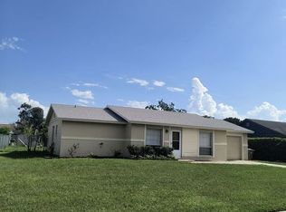 802 Fruitwood Dr, Kissimmee, FL 34743