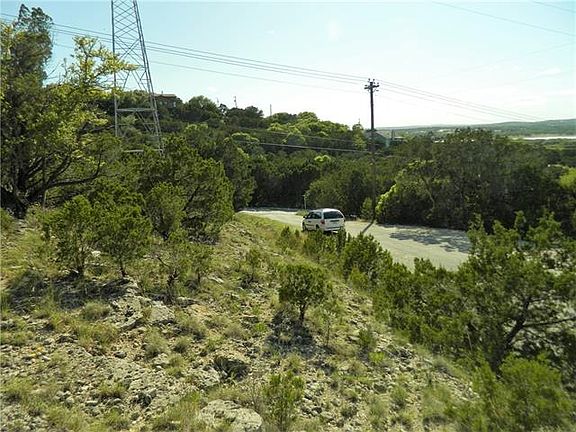 3rd image of 7020 Live Oak Dr