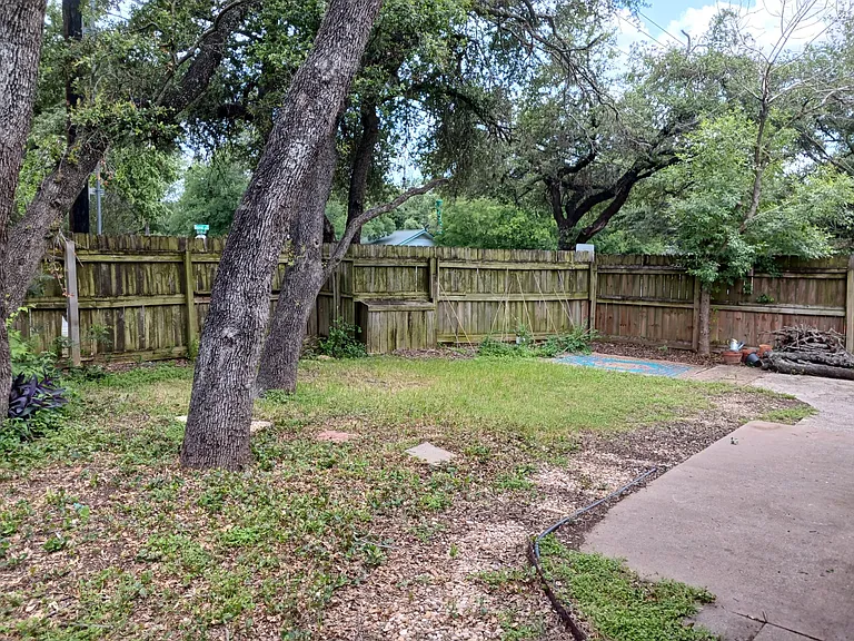 4902 Duval Rd #R2 — Photo 33