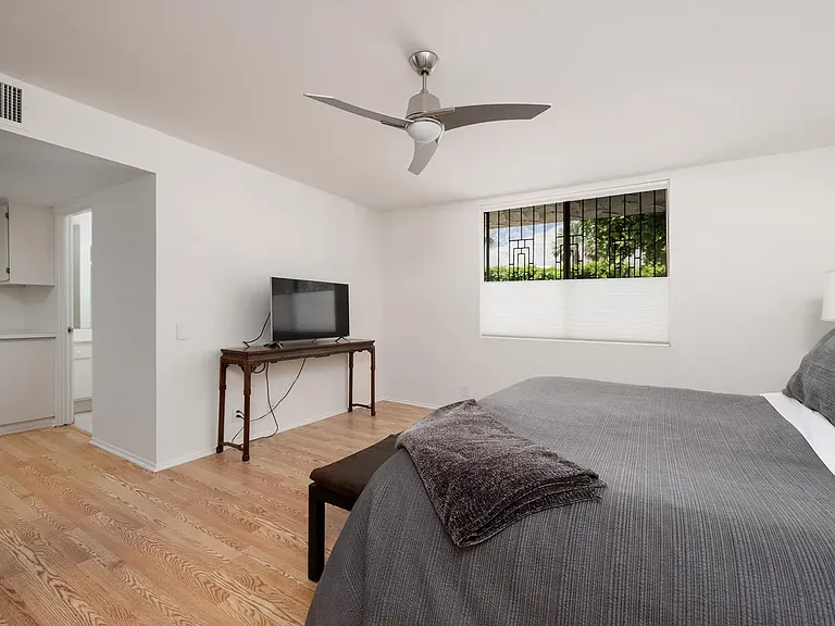 1511 E Twin Palms Dr — Photo 28