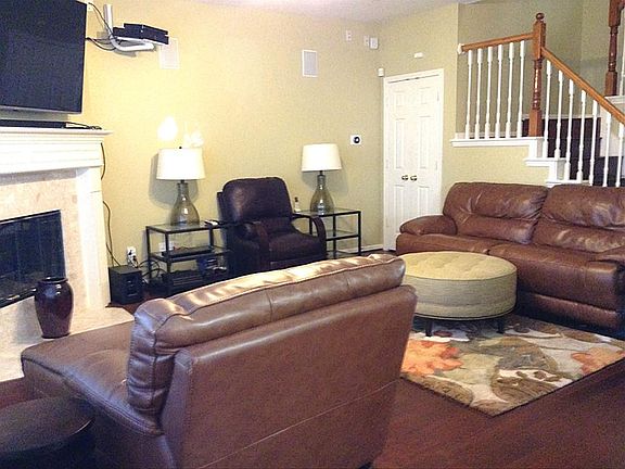 3rd image of 4311 Tarlton Way