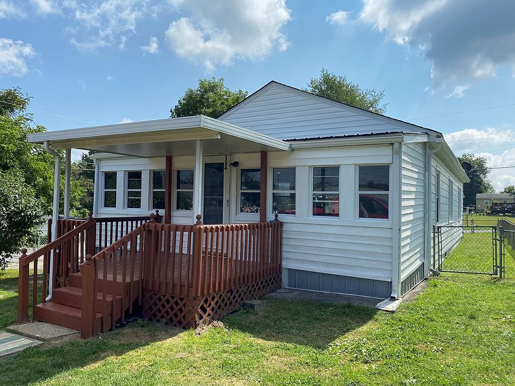 214 Saunders Ave, Beckley, WV 25801 | Zillow