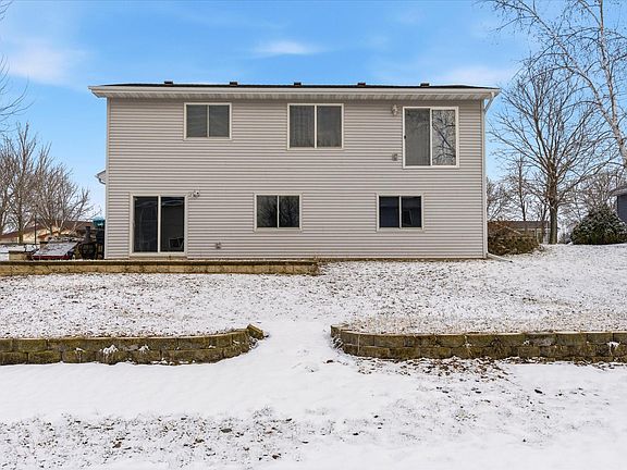 2nd image of 505 5th Avenue Ct