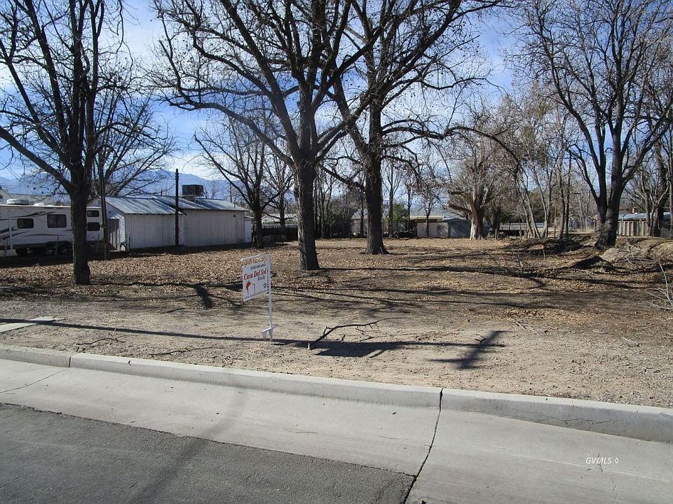 2nd image of 1002 S 3rd Ave