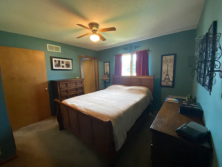689 Apple Blossom Ln — Photo 12