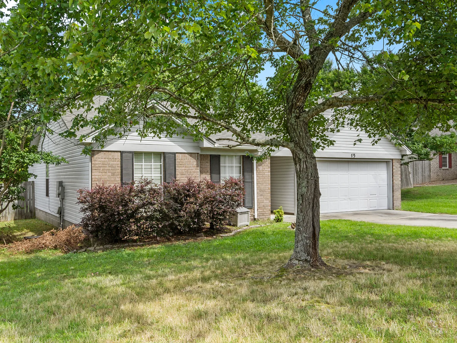3 bed, 1272 sqft, $1,700 — Photo 2
