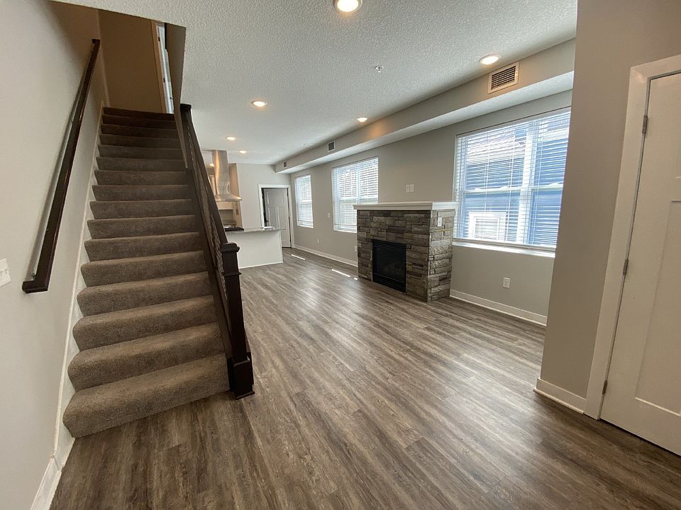 1st image of 2912 30th Ave S #6