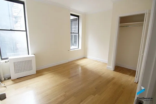 Rented by FirstService Realty (legacy) | media 24